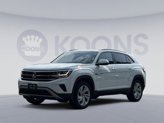 Used 2020 Volkswagen Atlas Cross Sport SE w/ Panoramic Sunroof Package image 1