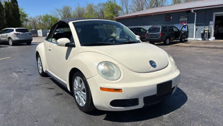 Used 2006 Volkswagen Beetle Convertible image 1