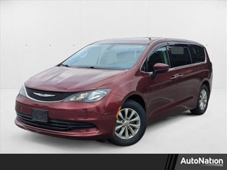Used 2017 Chrysler Pacifica Touring w/ Tire & Wheel Group image 1