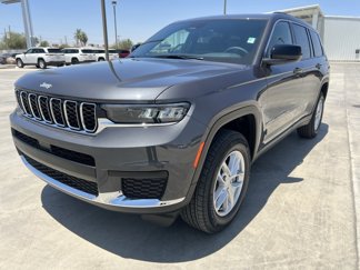 New 2025 Jeep Grand Cherokee L Laredo image 1
