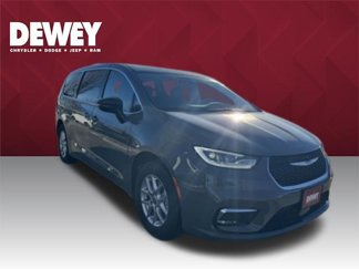 New 2025 Chrysler Pacifica Select w/ Uconnect Theater Family Group image 1