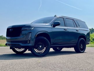 Used 2021 Cadillac Escalade Sport Platinum image 1