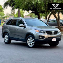 Used 2013 Kia Sorento LX w/ Convenience Pkg image 1