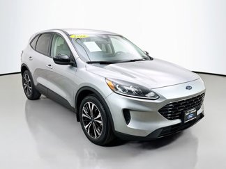 Used 2022 Ford Escape SE w/ SE Sport Appearance Package image 1