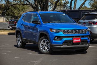 New 2025 Jeep Compass Latitude image 1