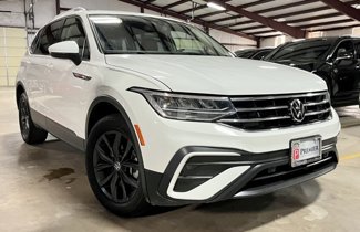 Used 2024 Volkswagen Tiguan SE image 1