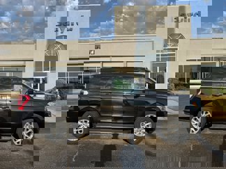 Used 2021 Ford Expedition XLT image 1