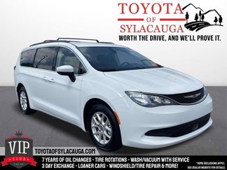 Used 2021 Chrysler Voyager Lxi image 1
