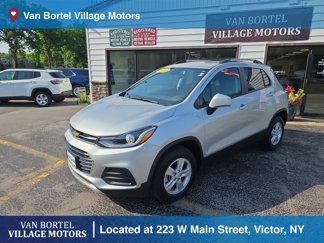 Used 2022 Chevrolet Trax LT w/ LT Convenience Package image 1