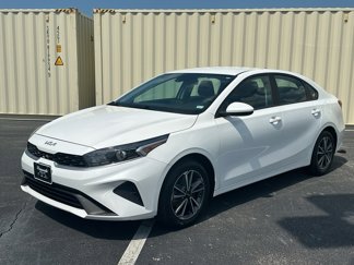 Used 2022 Kia Forte LXS image 1