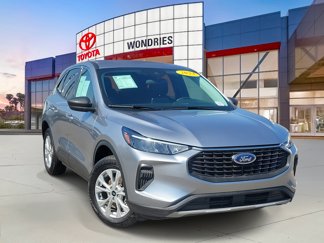 Used 2023 Ford Escape Active image 1