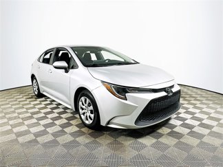 Used 2021 Toyota Corolla LE image 1