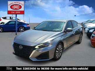 Used 2023 Nissan Altima 2.5 SV image 1