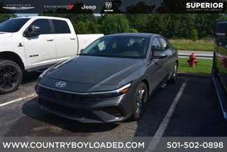 Used 2024 Hyundai Elantra SEL image 1