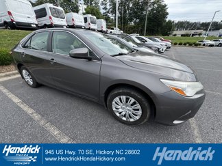 Used 2017 Toyota Camry LE image 1