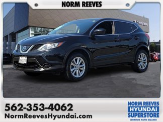 Used 2018 Nissan Rogue Sport S w/ S Appearance Package image 1