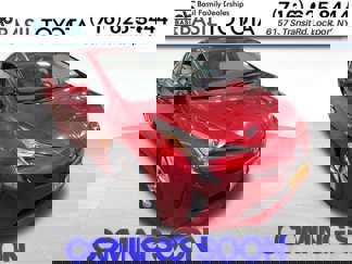 Used 2016 Toyota Prius Four image 1