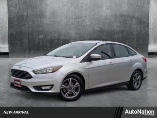 Used 2017 Ford Focus SE image 1