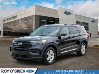 Used 2023 Ford Explorer XLT image 1
