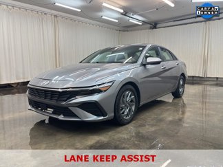 Used 2024 Hyundai Elantra SEL image 1