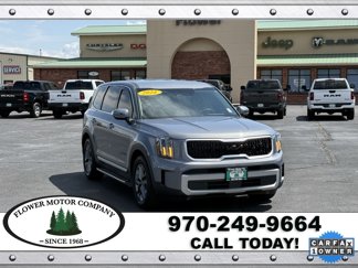 Used 2024 Kia Telluride LX image 1