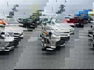 Used 2018 Toyota Avalon Limited image 1