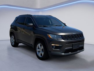 Used 2020 Jeep Compass Latitude image 1