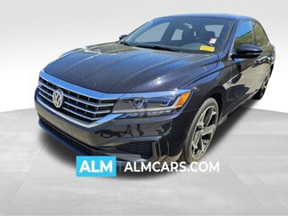 Used 2022 Volkswagen Passat 2.0T R-Line image 1