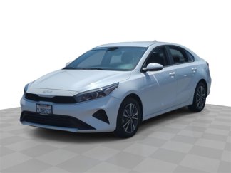 Certified 2023 Kia Forte LXS image 1