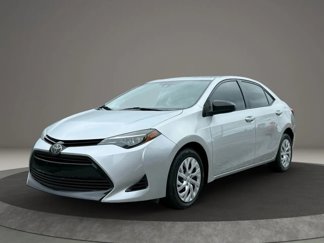 Used 2018 Toyota Corolla LE image 1