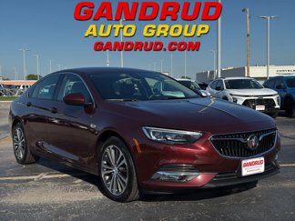 Used 2018 Buick Regal Essence w/ Driver Confidence Package #1 image 1