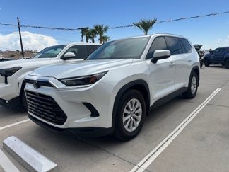 Used 2024 Toyota Grand Highlander XLE image 1