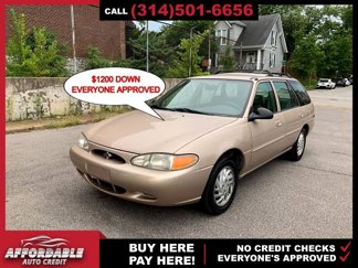 Used 1999 Ford Escort SE image 1