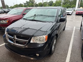 Used 2015 Dodge Grand Caravan SXT image 1