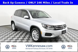 Used 2018 Volkswagen Tiguan Limited w/ Alloy Wheels Package image 1
