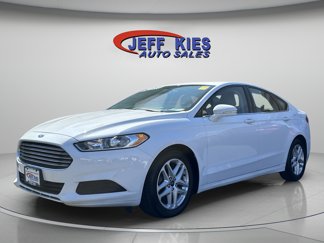 Used 2016 Ford Fusion SE image 1