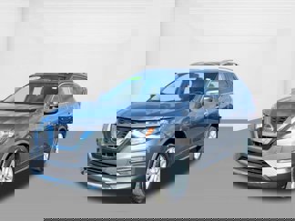 Used 2018 Nissan Rogue SV image 1