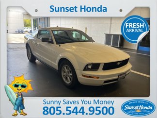 Used 2005 Ford Mustang Deluxe image 1