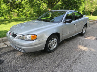 Used 2005 Pontiac Grand Am SE image 1