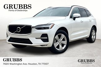 Certified 2022 Volvo XC60 B5 Momentum image 1