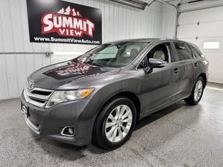 Used 2014 Toyota Venza LE image 1