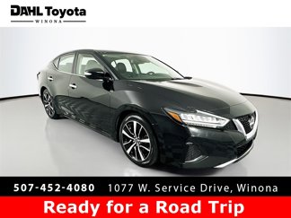 Used 2023 Nissan Maxima SV image 1