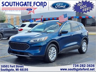 Used 2020 Ford Escape SE image 1