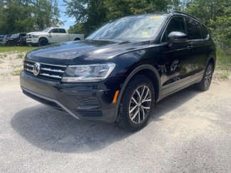 Used 2019 Volkswagen Tiguan SE w/ Panoramic Sunroof Package image 1