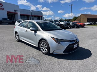 Used 2023 Toyota Corolla LE image 1