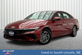 Used 2024 Hyundai Elantra Blue image 1