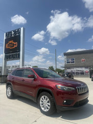 Used 2019 Jeep Cherokee Latitude w/ Popular Appearance Group image 1