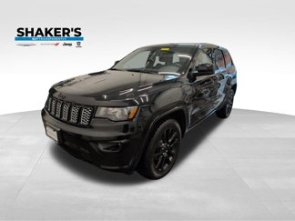 Used 2020 Jeep Grand Cherokee Altitude image 1