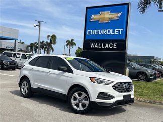 Used 2020 Ford Edge SE image 1