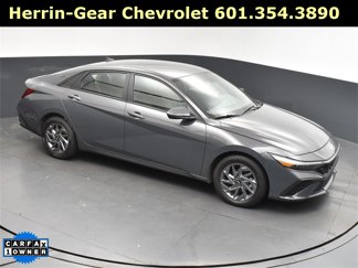 Used 2024 Hyundai Elantra SEL image 1